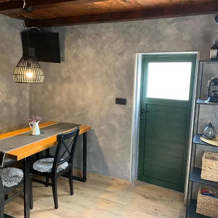 Mrdina House كالي