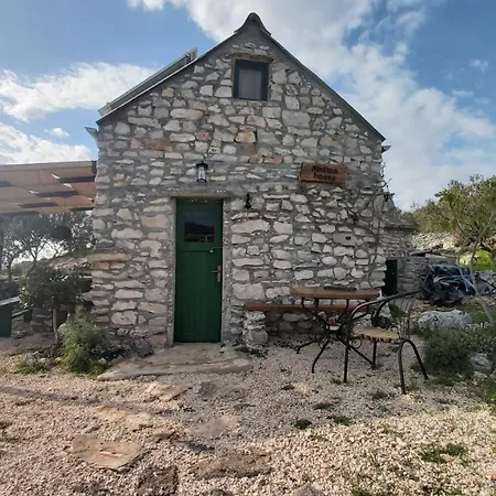 Mrdina House