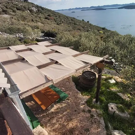 Mrdina House *