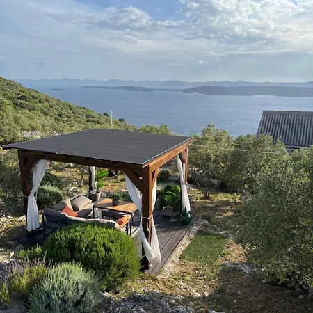 Mrdina House