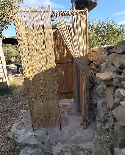 Mrdina House